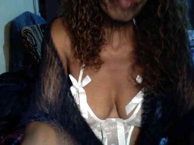 Famelapine webcam