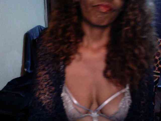 Famelapine webcam