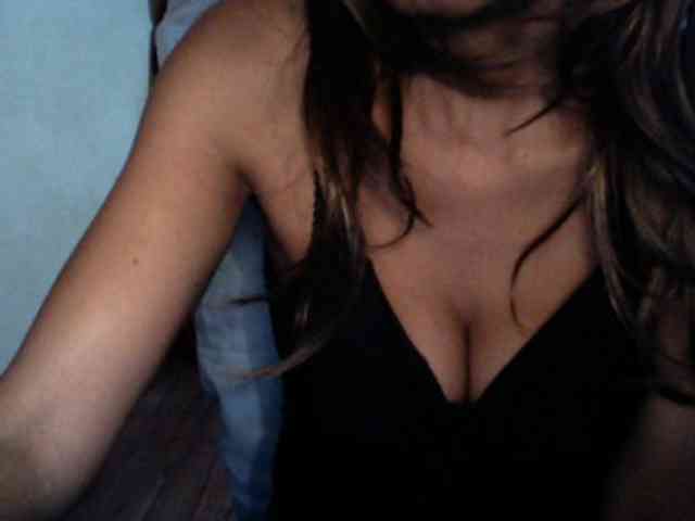 Famelapine webcam
