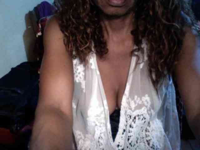 Famelapine webcam