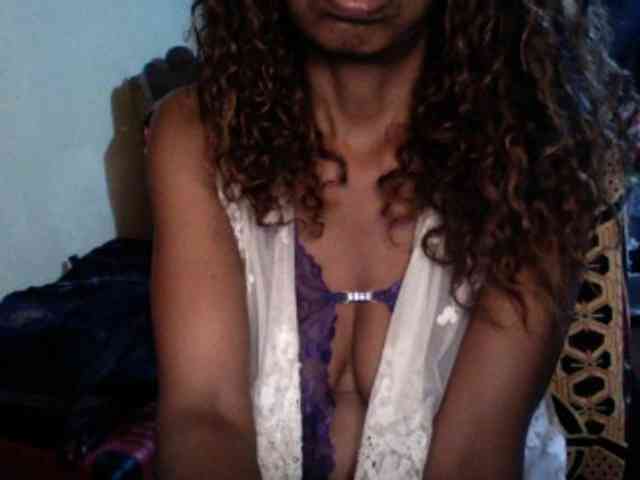 Famelapine webcam