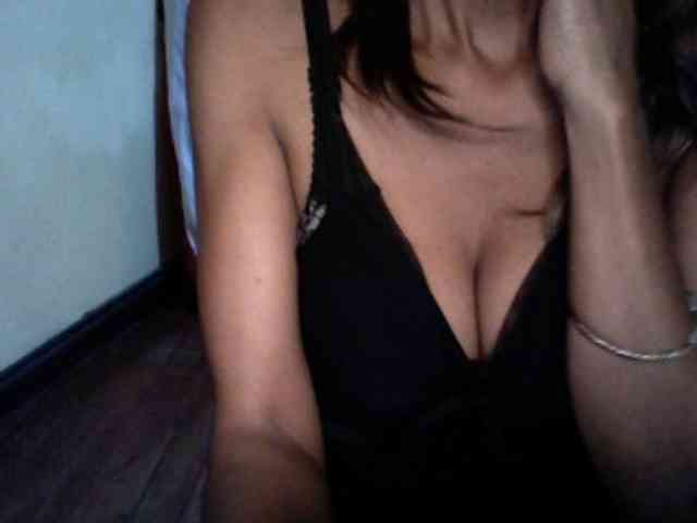 Famelapine webcam