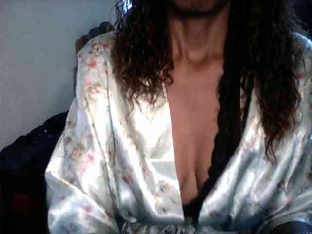Famelapine webcam