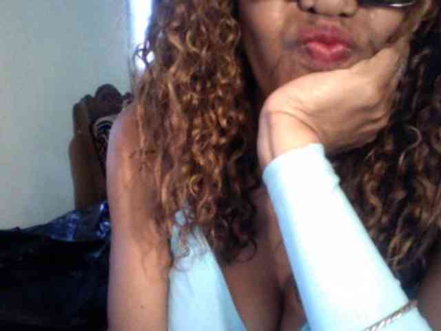 Famelapine webcam