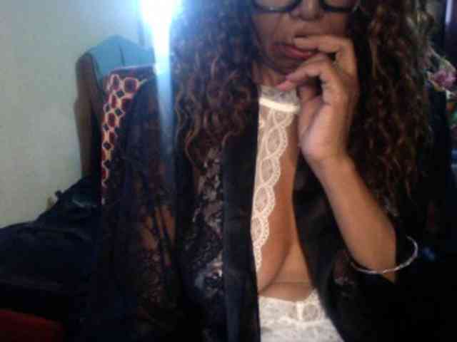 Famelapine webcam