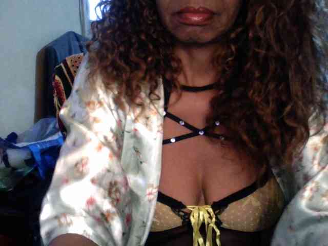 Famelapine webcam