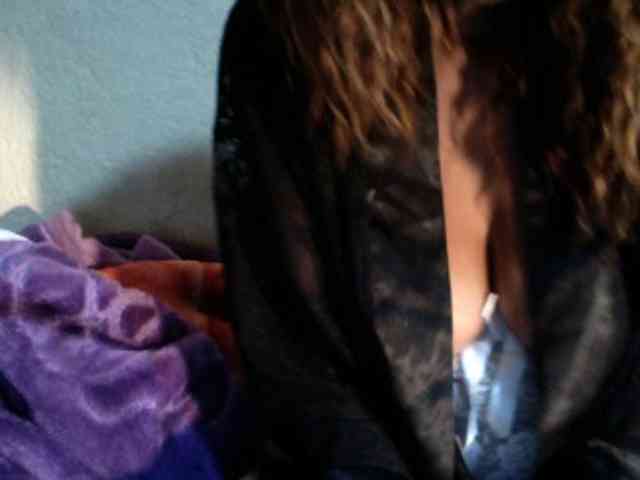 Famelapine webcam