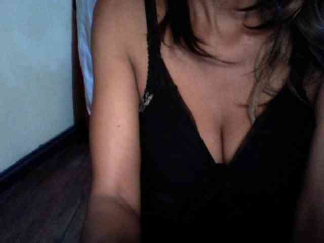 Famelapine webcam