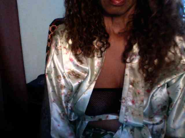 Famelapine webcam