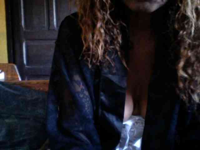Famelapine webcam