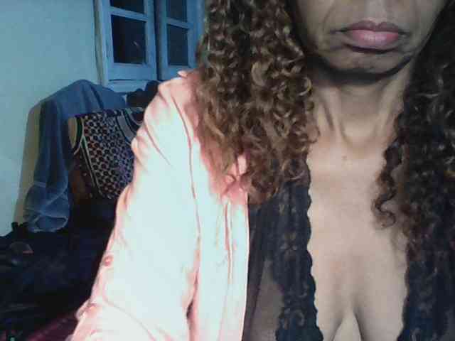 Famelapine webcam