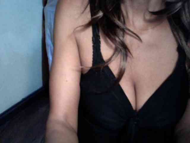 Famelapine webcam