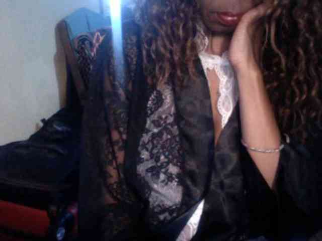 Famelapine webcam