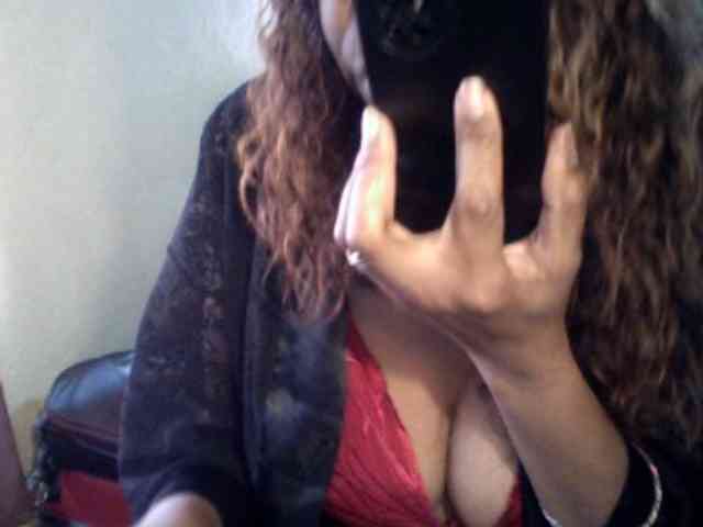 Famelapine webcam