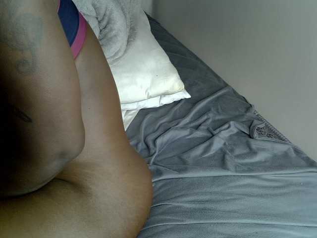 SpicyHailey88 live cam on BongaCams