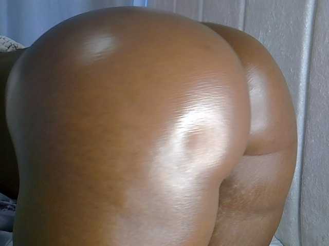SpicyHailey88 live cam on BongaCams