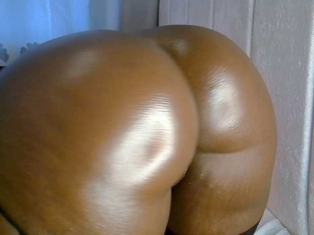 SpicyHailey88 live cam on BongaCams