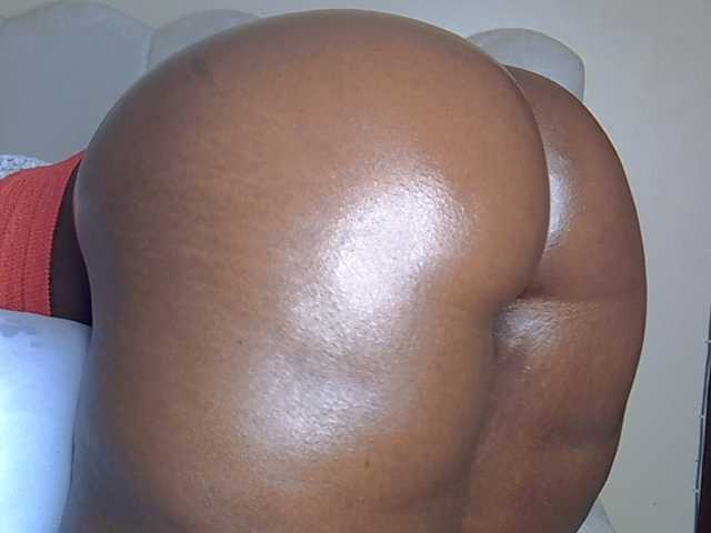 SpicyHailey88 live cam on BongaCams