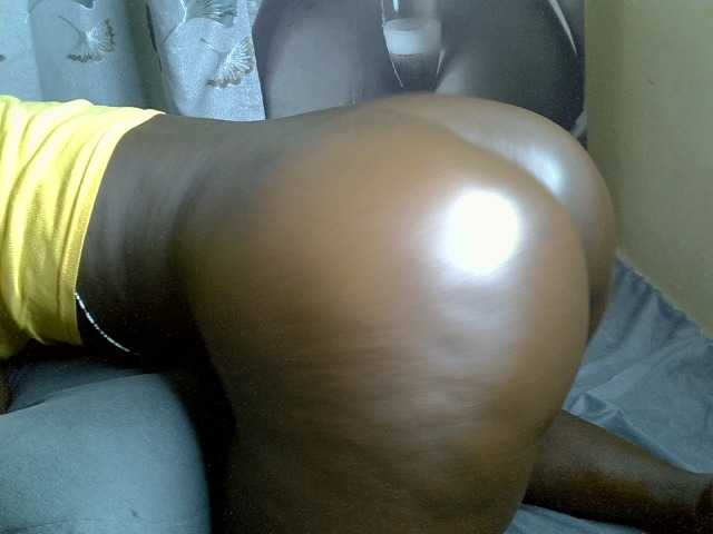 SpicyHailey88's BongaCams show and profile