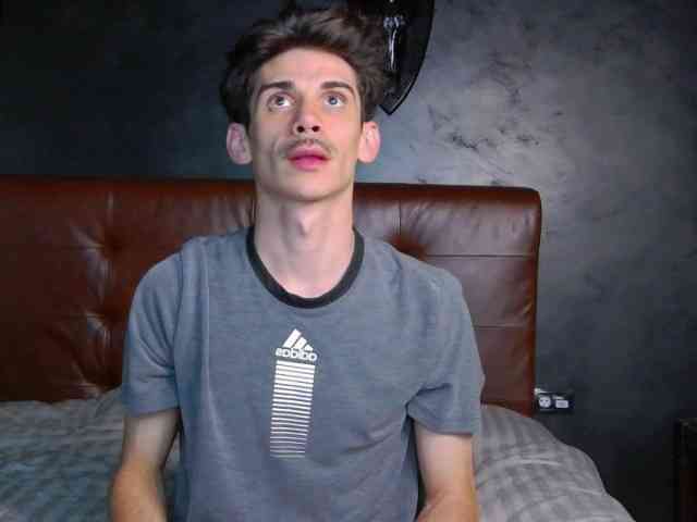 JayCash1 Live Webcam on BongaCams