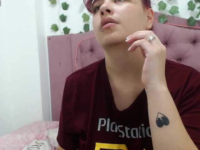 CarolRousee live cam on BongaCams