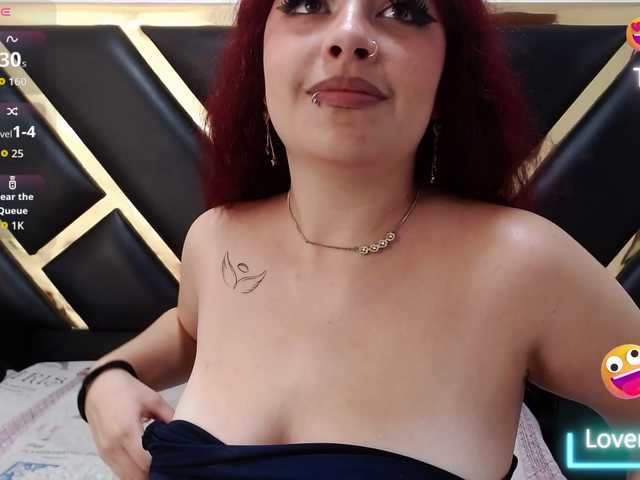 CarolRousee live cam on BongaCams