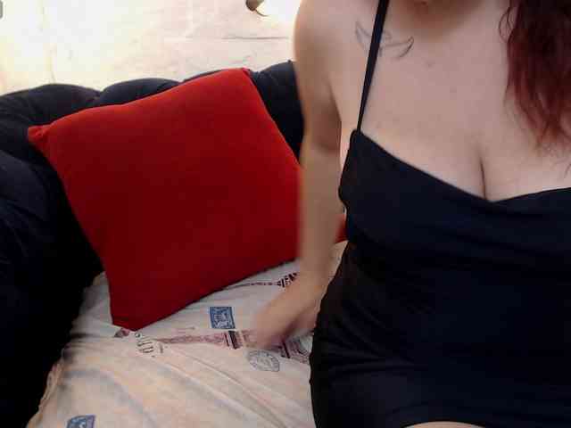 CarolRousee Live Webcam on BongaCams