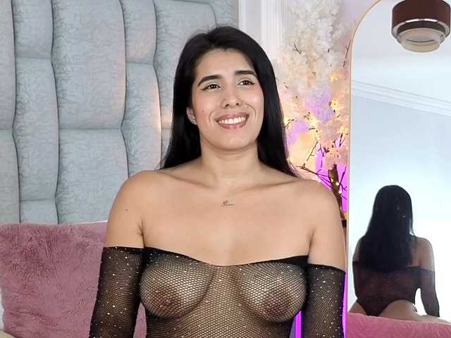 IsisVelvet live cam on BongaCams