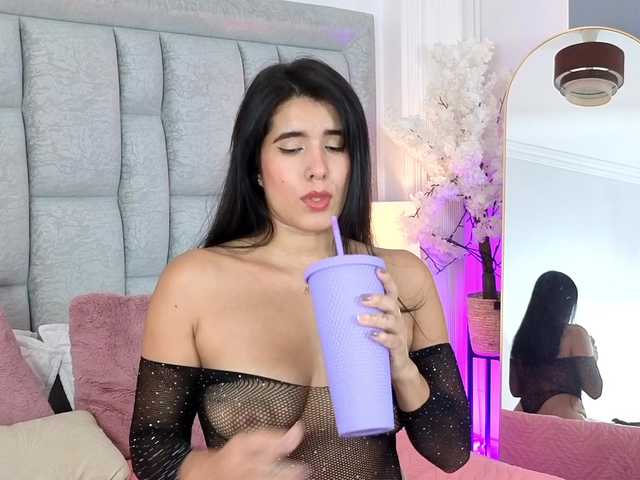 IsisVelvet live cam on BongaCams