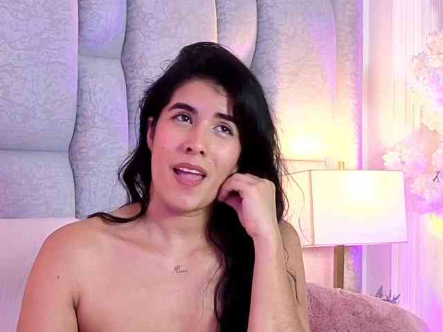 IsisVelvet webcam