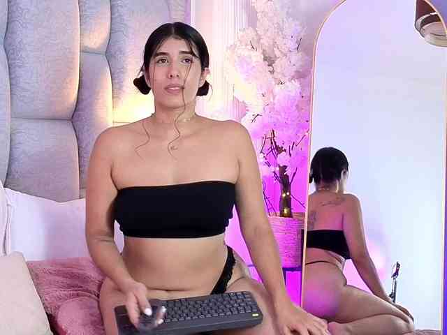 IsisVelvet webcam