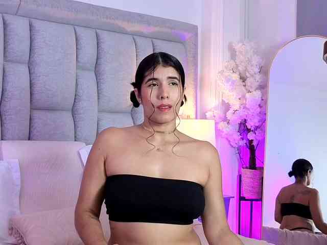 Modelo: IsisVelvet