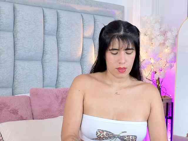 IsisVelvet webcam