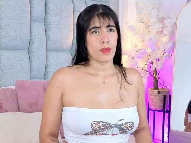 IsisVelvet webcam