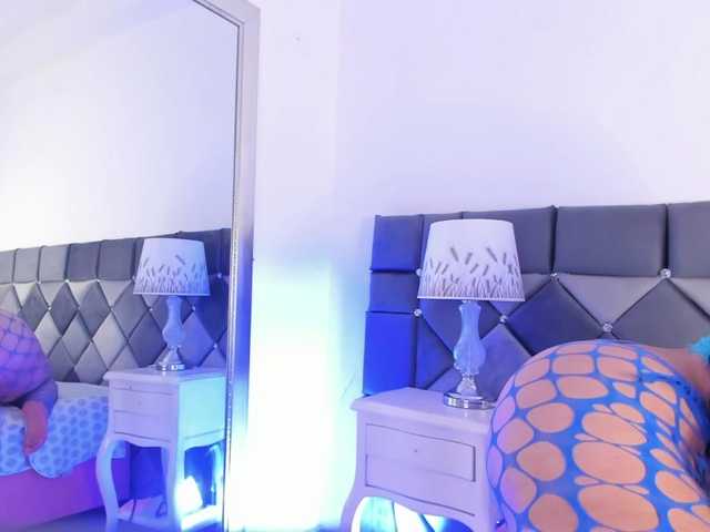 XXXiomara live cam on BongaCams