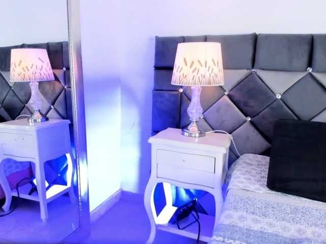 XXXiomara live cam on BongaCams