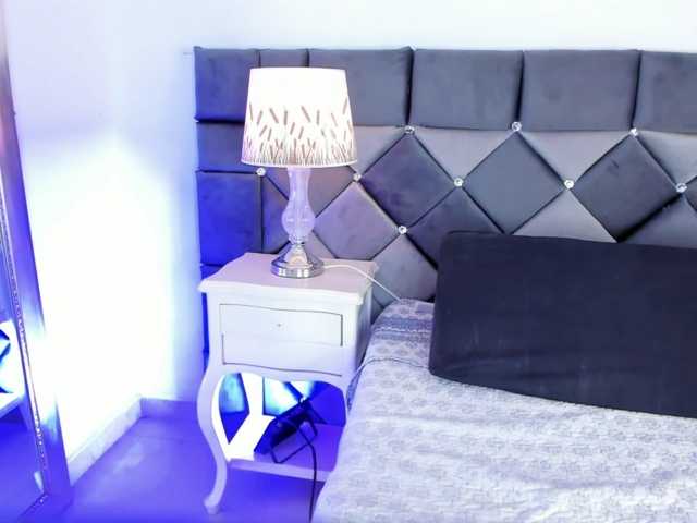 XXXiomara live cam preview