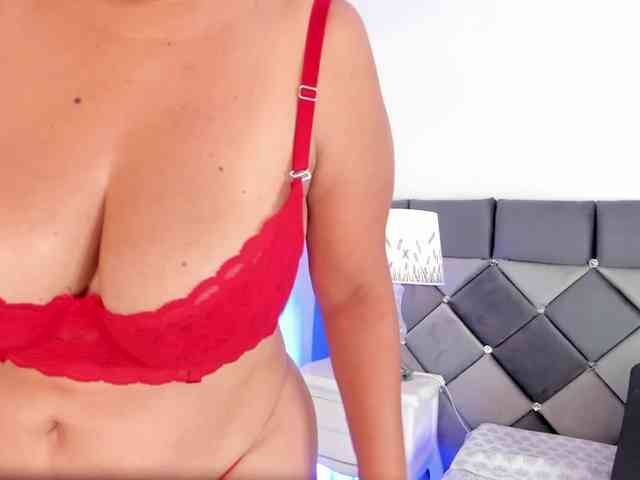 XXXiomara webcam