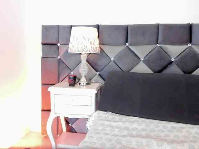XXXiomara Live Webcam on BongaCams