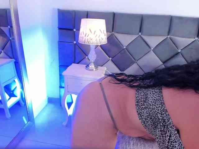 XXXiomara webcam