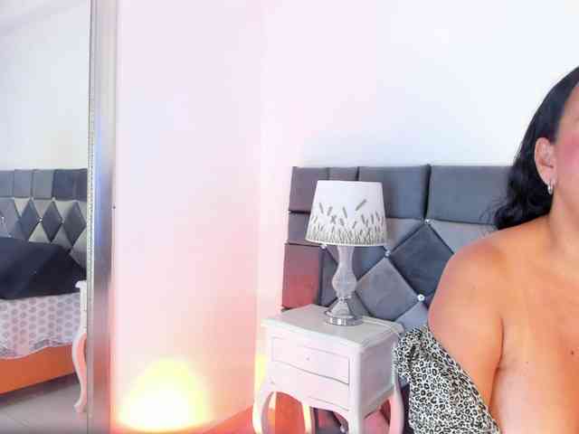 XXXiomara webcam