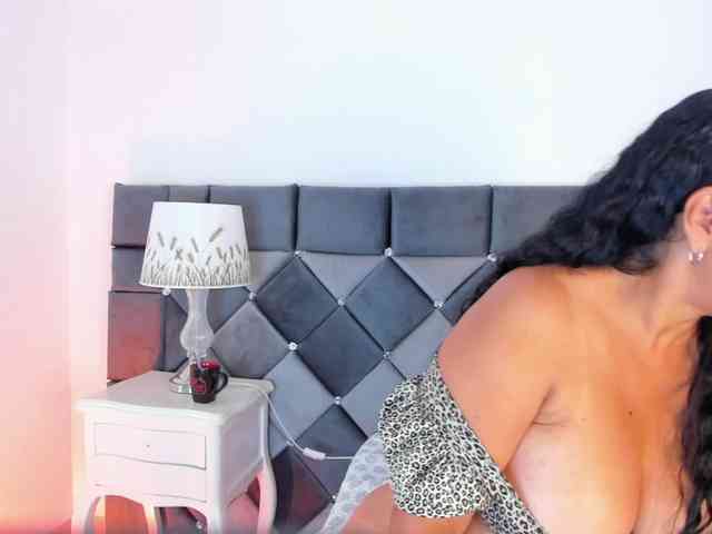 XXXiomara webcam