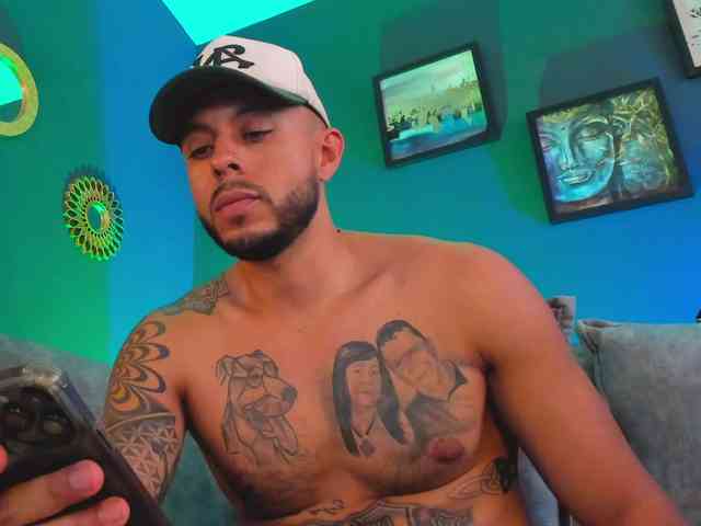 Danielking Live Webcam on BongaCams
