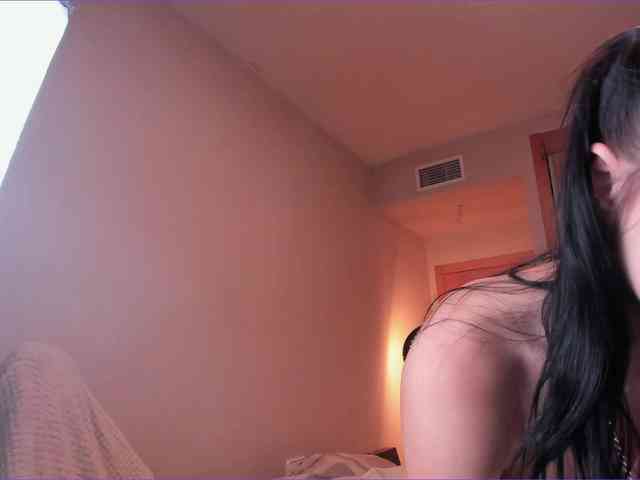 AlexaRayJoel webcam