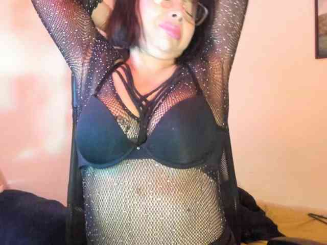 Model: sweet-roses
