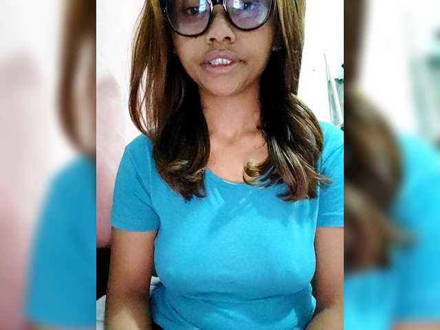 Faourymym live cam on BongaCams