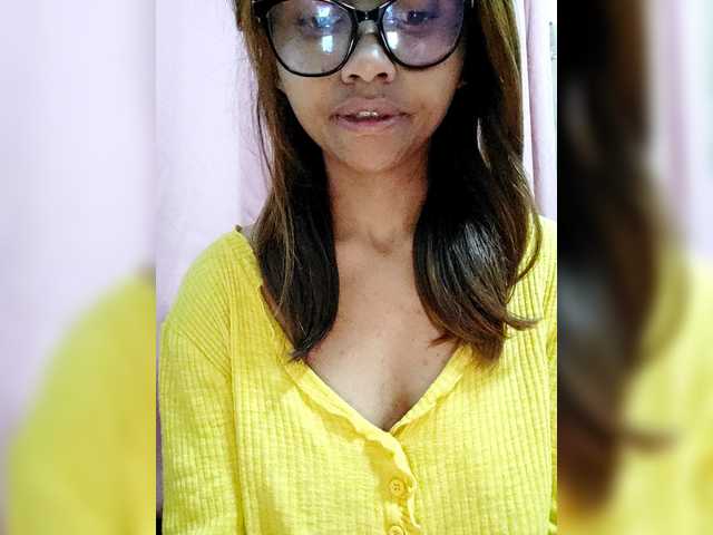 Faourymym live cam on BongaCams