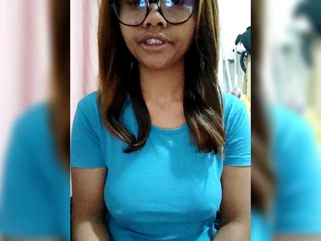 Faourymym live cam on BongaCams