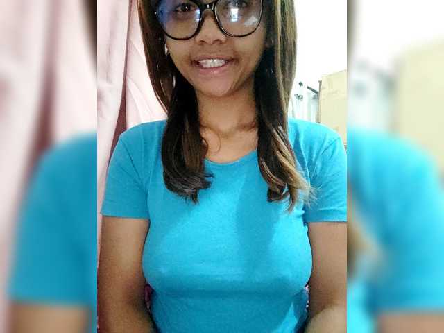 Faourymym live webcam show