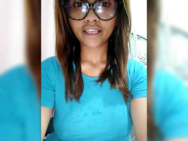 Faourymym live cam on BongaCams